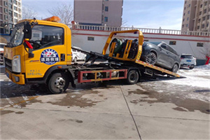 市南救援拖车费用怎么算